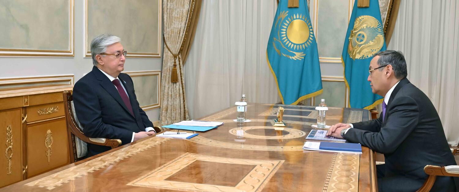 Президент РК ознакомился с исследованиями КазНАИУ